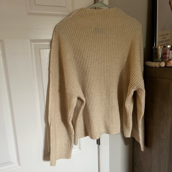 VICI NWOT - Wilfred Mock Neck Pullover Sweater - Picture 8 of 8